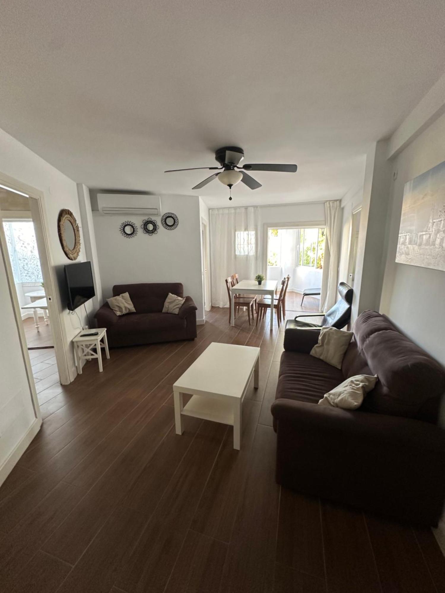 Appartement Precioso Apartamento Junto A Playa Y Con Piscina. à Málaga Extérieur photo