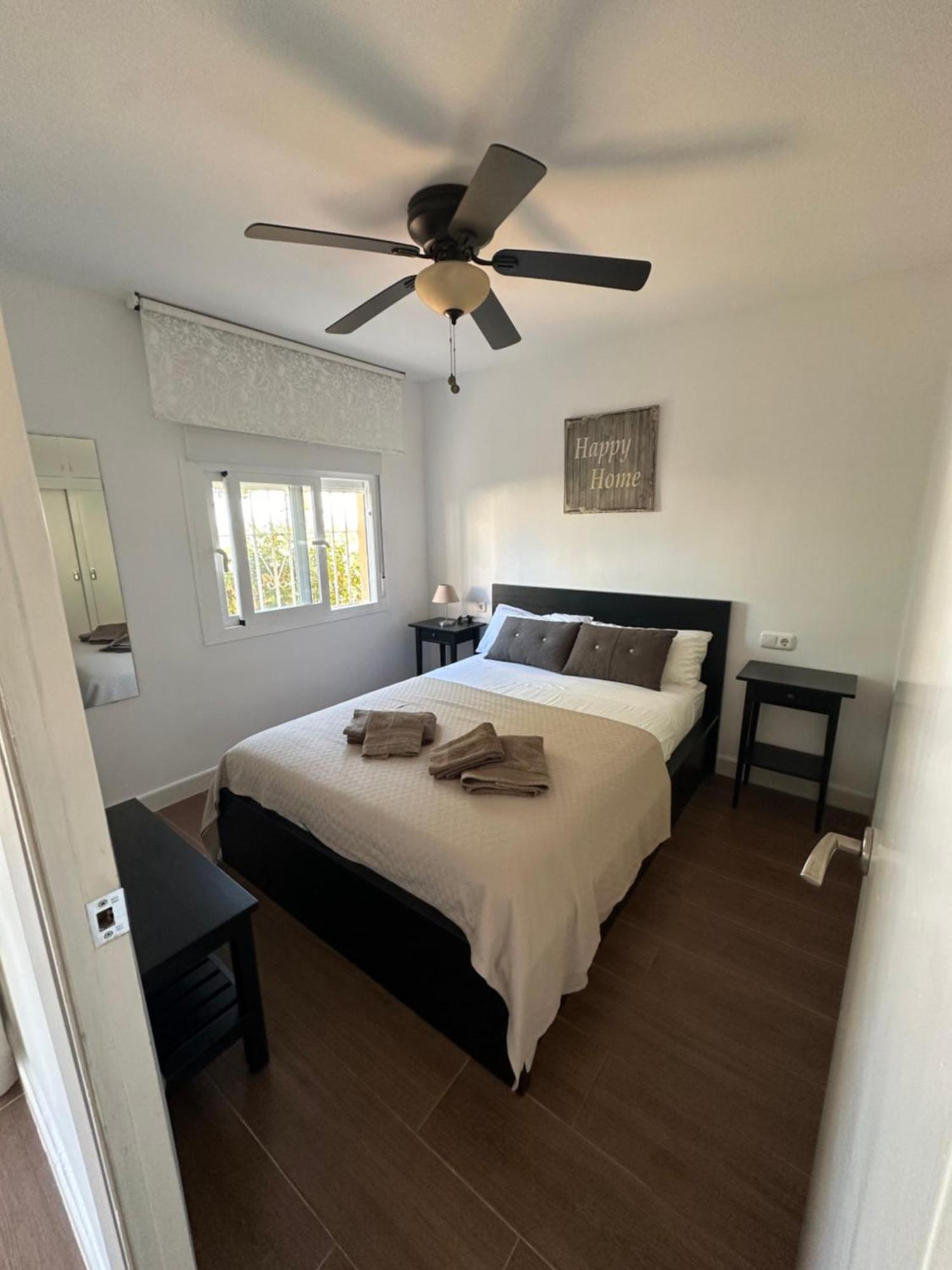Appartement Precioso Apartamento Junto A Playa Y Con Piscina. à Málaga Extérieur photo